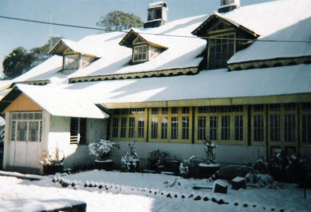 Old - Main Bellevue Heritage Hotel 다르질링 외부 사진